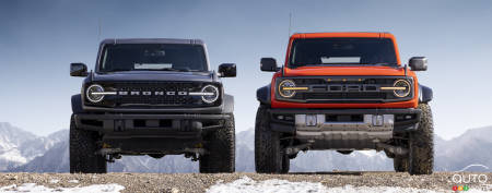 The Ford Bronco and Ford Bronco Raptor, side by side